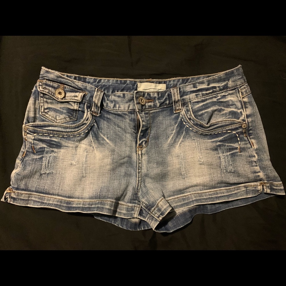 Women’s Maurices jean shorts